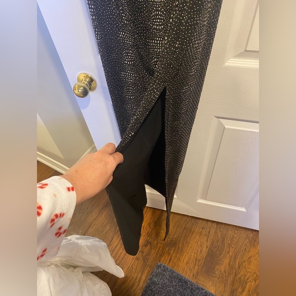 Joseph Ribkoff Black & Silver Metallic Maxi Gown – Size 10 – Made in Canada - Picture 7 of 10